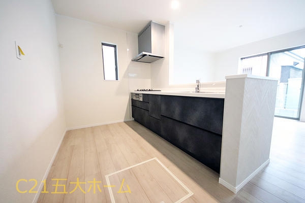松戸市八ケ崎３丁目の新築一戸建