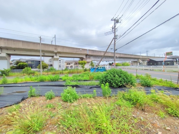 三郷市幸房の土地