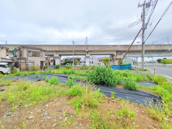 三郷市幸房の土地