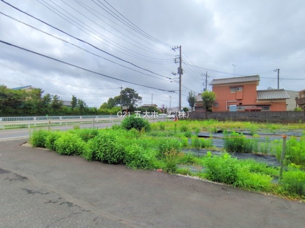 三郷市幸房の土地