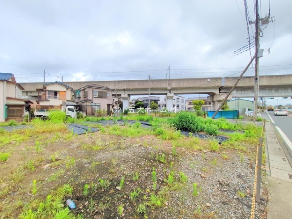 三郷市幸房の土地