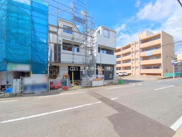市川市湊新田２丁目の新築一戸建