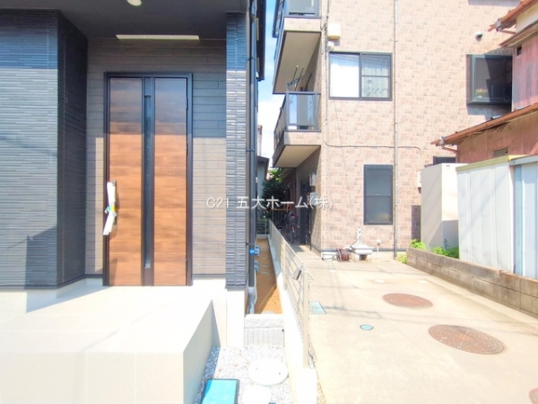 三郷市東町の新築一戸建