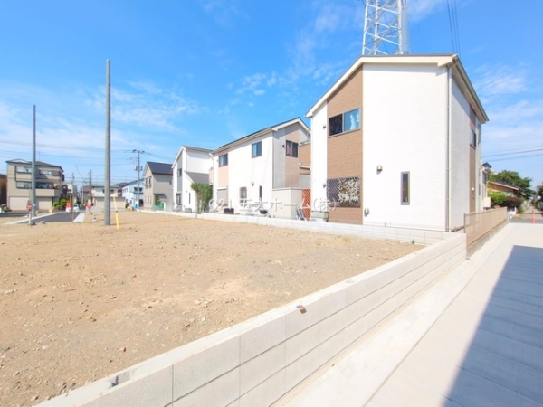 三郷市戸ケ崎３丁目の新築一戸建