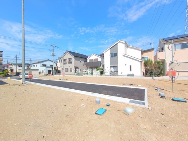 三郷市戸ケ崎３丁目の新築一戸建