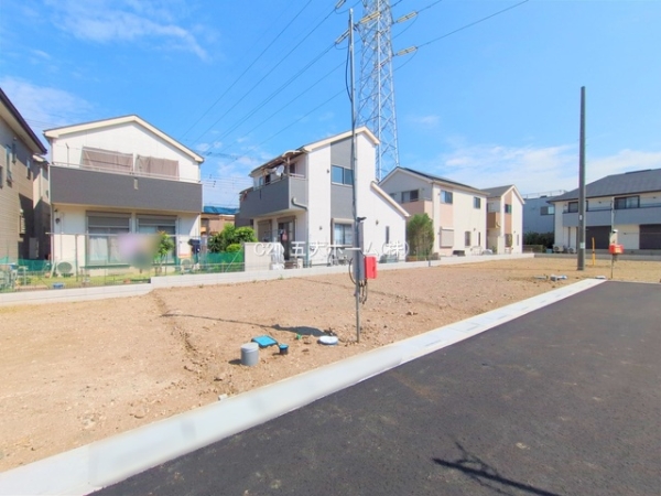 三郷市戸ケ崎３丁目の新築一戸建