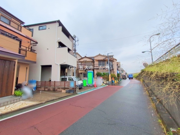 江戸川区小松川４丁目の新築一戸建