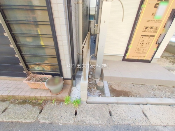 市川市市川２丁目の新築一戸建