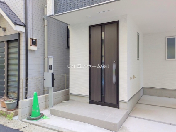 市川市市川２丁目の新築一戸建