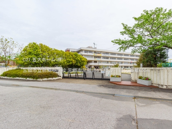 三郷市早稲田６丁目の中古一戸建て(三郷市立前間小学校)