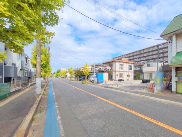市川市南大野1丁目の新築一戸建(前面道路含む現地写真)