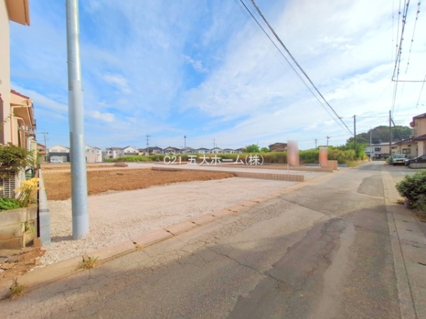 野田市木間ケ瀬の新築一戸建(前面道路含む現地写真)