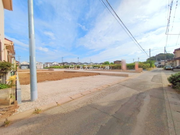 野田市木間ケ瀬の新築一戸建(前面道路含む現地写真)