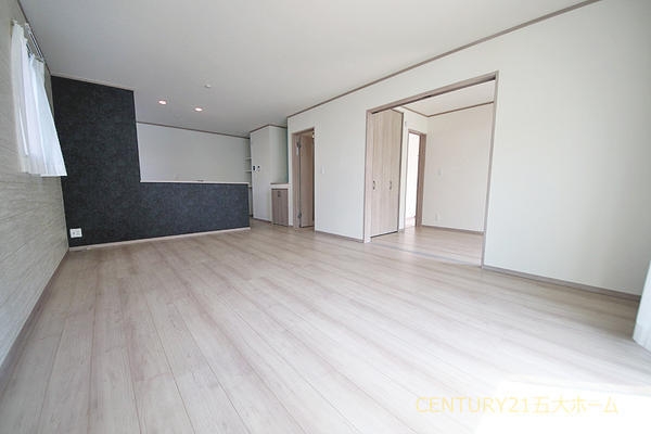 松戸市新松戸6丁目の新築一戸建(リビング)