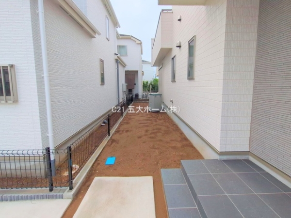 松戸市新松戸６丁目の新築一戸建
