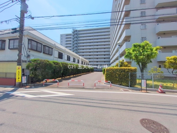 原木中山ファミールハイツ1号館