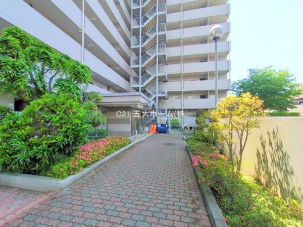 原木中山ファミールハイツ1号館