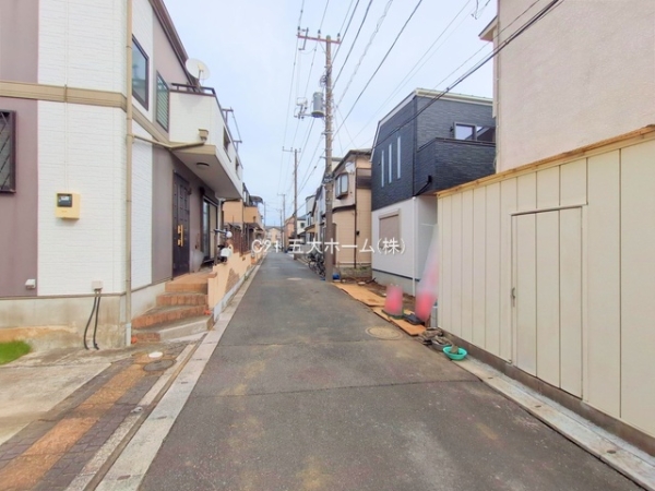 市川市大和田5丁目の新築一戸建(前面道路含む現地写真)