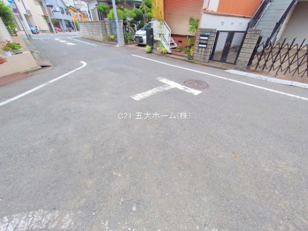 葛飾区金町4丁目の新築一戸建(前面道路含む現地写真)