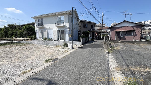 柏市酒井根5丁目第1期 3号棟(前面道路含む現地写真)