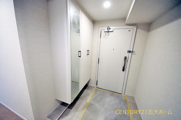 サンライトパストラル五番街A棟(玄関)