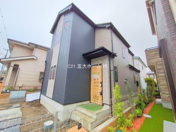 市川市福栄４丁目の新築一戸建