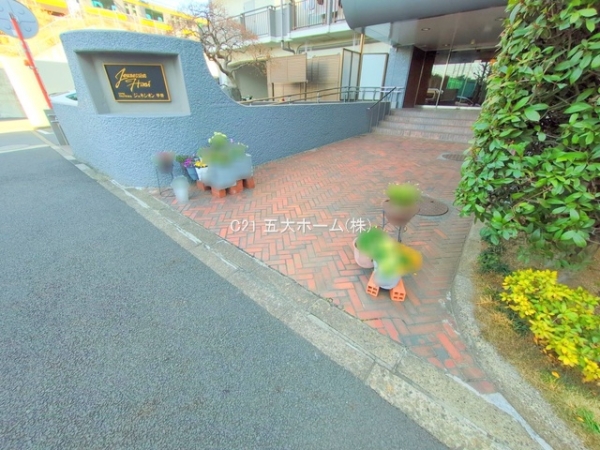 ジュネシオン平井