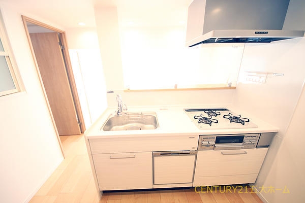 ピアコート六実