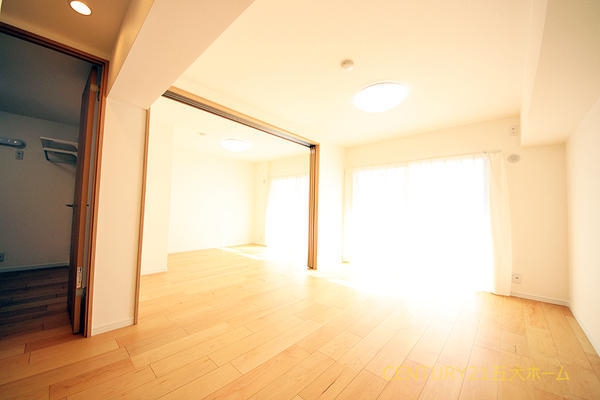 ピアコート六実