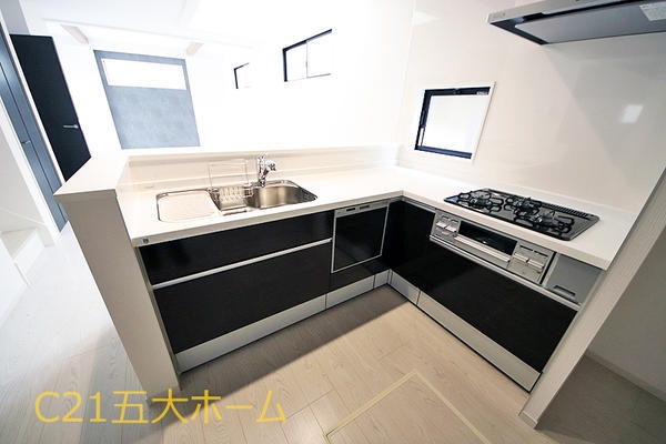 松戸市三矢小台４丁目の中古一戸建て