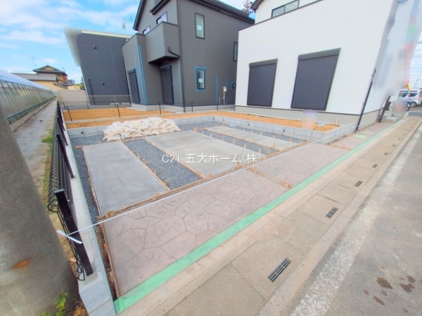 三郷市鷹野５丁目の新築一戸建