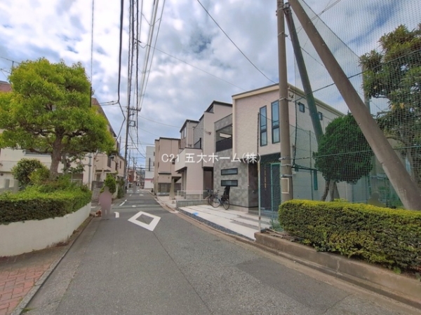 江戸川区西小松川町の新築一戸建