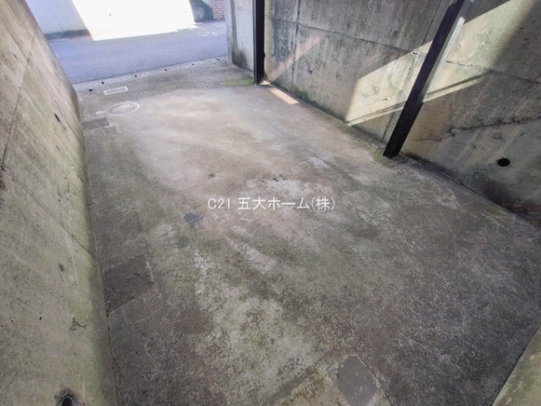松戸市根木内の中古一戸建て