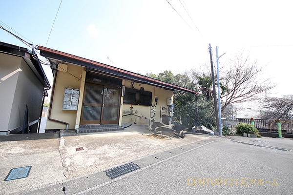松戸市八ヶ崎1丁目　戸建て