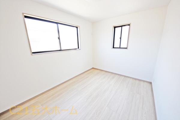 松戸市八ケ崎４丁目の新築一戸建