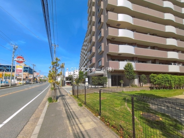 ファミール市川ガーデンプラザ・ウエスト