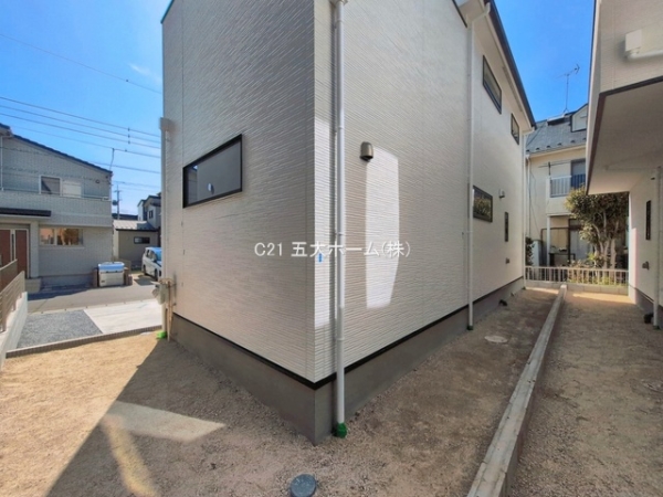 松戸市新松戸７丁目の新築一戸建