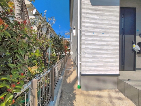 松戸市新松戸７丁目の新築一戸建