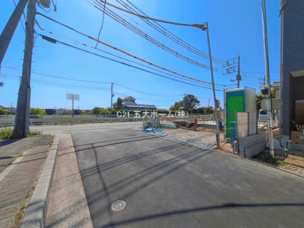 三郷市幸房の新築一戸建