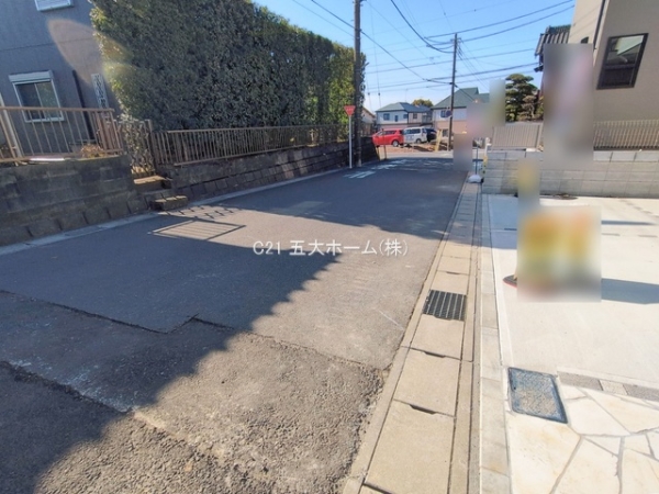 松戸市小金原４丁目の新築一戸建