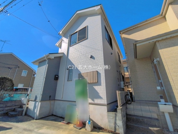 三郷市早稲田８丁目の中古一戸建て