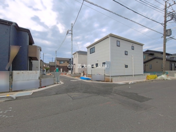 三郷市彦糸１丁目の新築一戸建