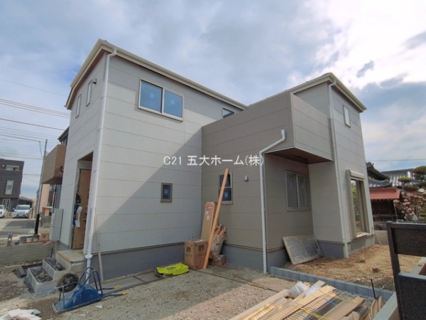 三郷市彦糸１丁目の新築一戸建