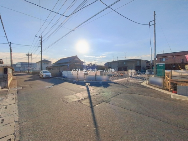 三郷市彦糸１丁目の新築一戸建