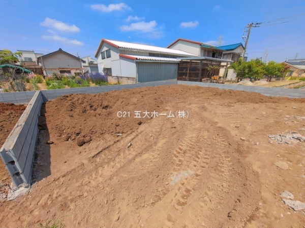 三郷市彦糸１丁目の新築一戸建