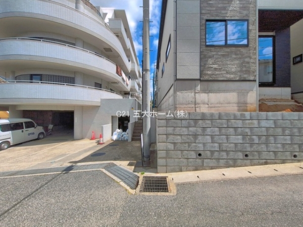 ベルシェ松戸V1