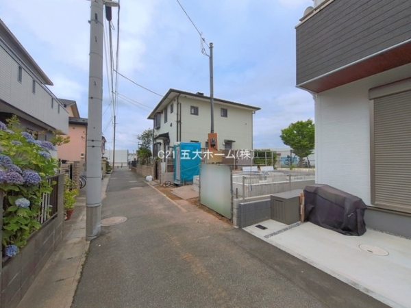 市川市平田４丁目の新築一戸建