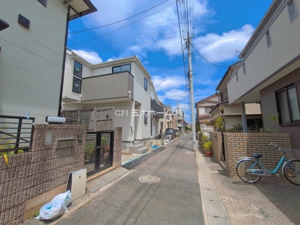 市川市平田４丁目の新築一戸建