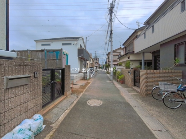 市川市平田４丁目の新築一戸建