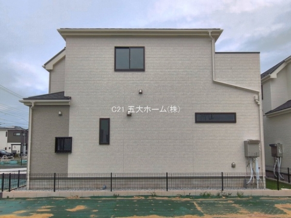 松戸市新松戸６丁目の新築一戸建